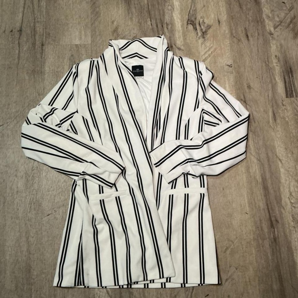 One5One White Black Striped Tie Waist Blazer Jacket Size Small NWT